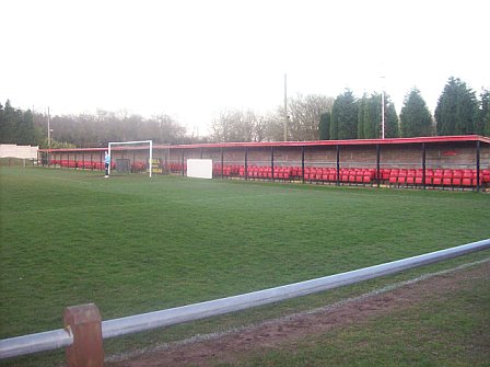 Meir Covered Stand